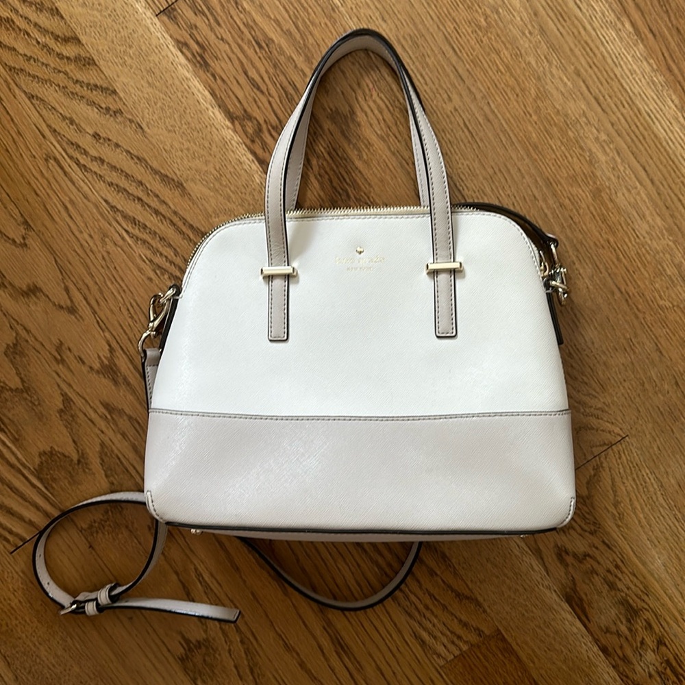 kate Spade purse white and beige with gold detailing crossbody and handbag